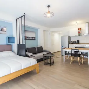  Apartment Vieux-port - Rue Du Chevalier Roze